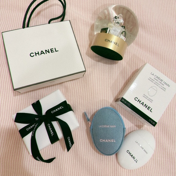 CHANEL Other - CHANEL LA CRÈME MAIN 2026 Denim Limited Edition (Lotion +Denim pouch)
